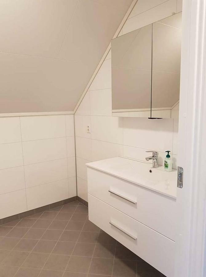 Waerholmen Apartment Lavik  ภายนอก รูปภาพ