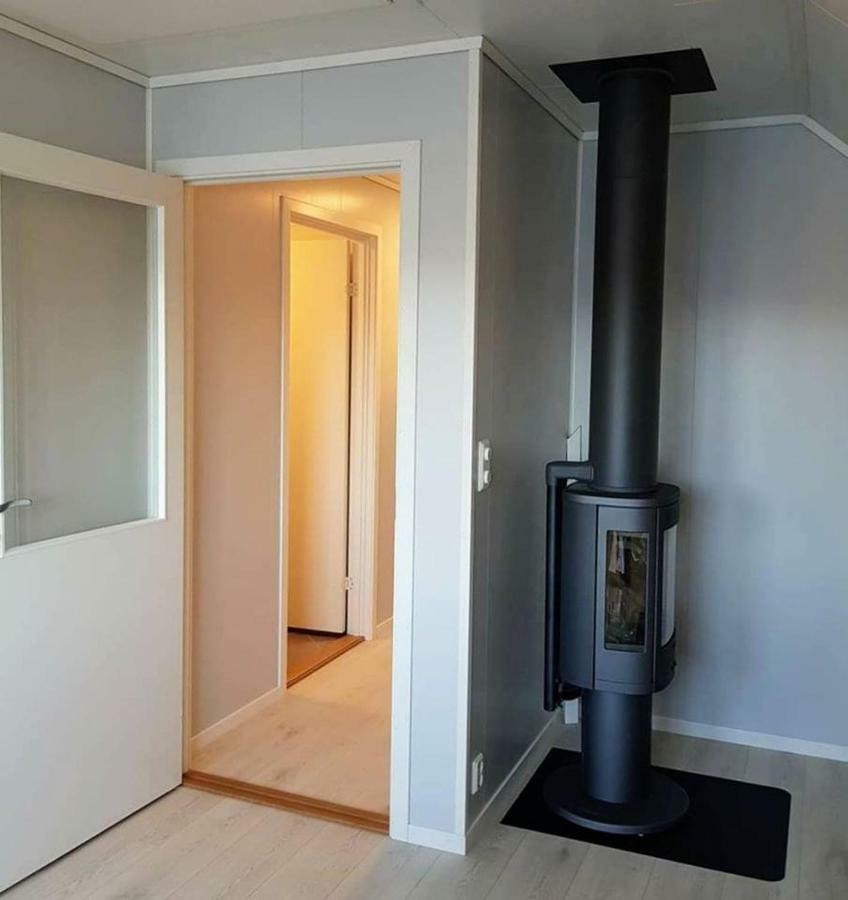 Waerholmen Apartment Lavik  ภายนอก รูปภาพ